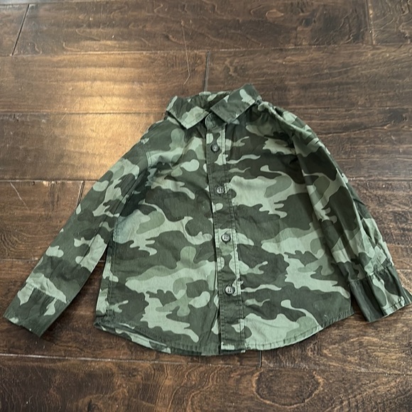 Old Navy Long Sleeve Dress Shirt Bundle Size 2T EUC - Picture 2 of 3